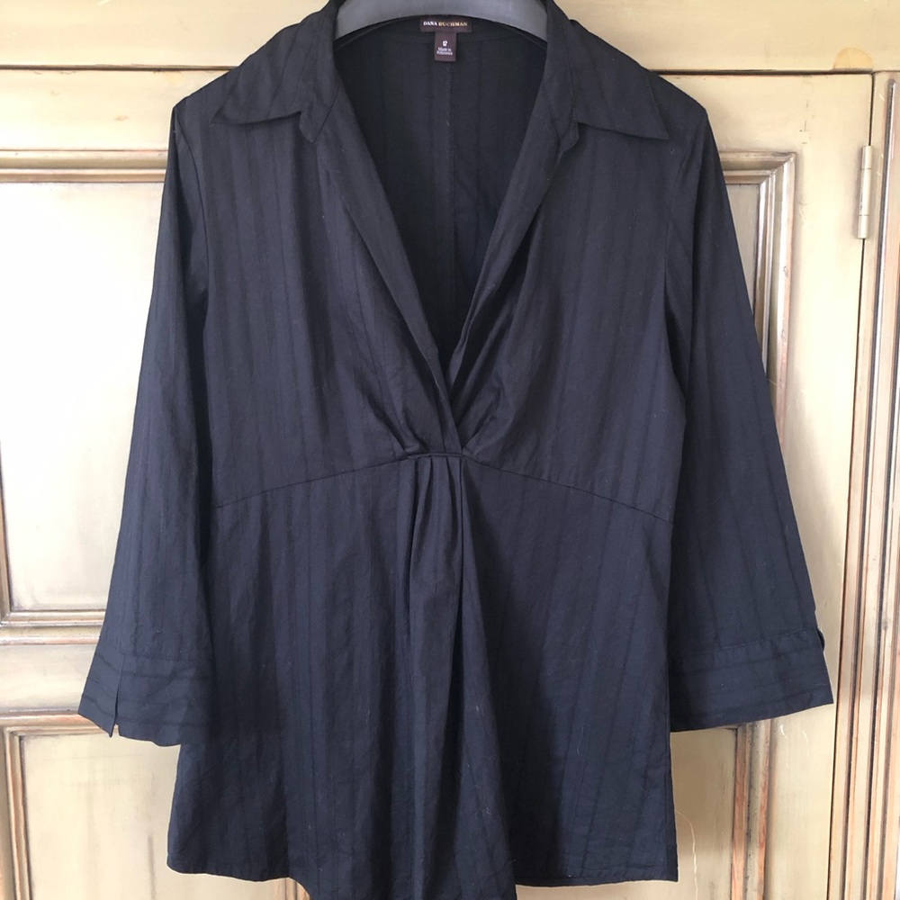 Dana Buchanan women’s black blouse